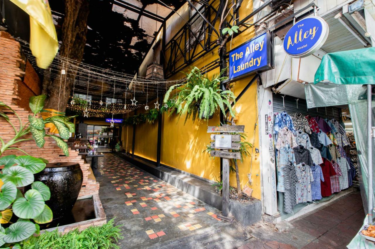 The Alley Hostel&Bistro Bangkok Extérieur photo